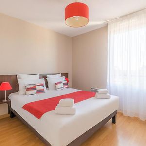 Appartement à 2 Chambres à Coucher